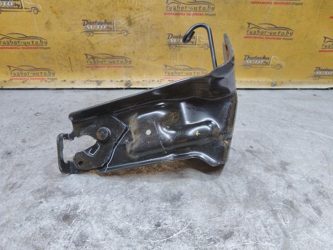 Кронштейн IUGF0E Ford Fusion купить