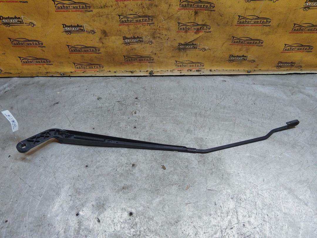 Щеткодержатель (поводок стеклоочистителя, дворник) V2ZK9H Peugeot 206 купить