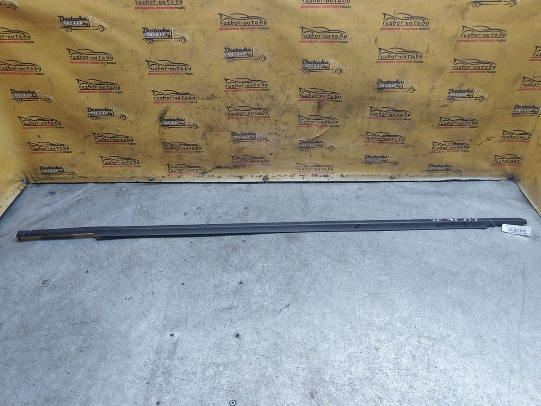 Молдинг стекла двери передней правой наружный EQF5QF Citroen C5