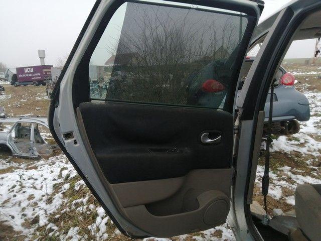 Уплотнитель двери задней левой RJV443 Renault Scenic купить
