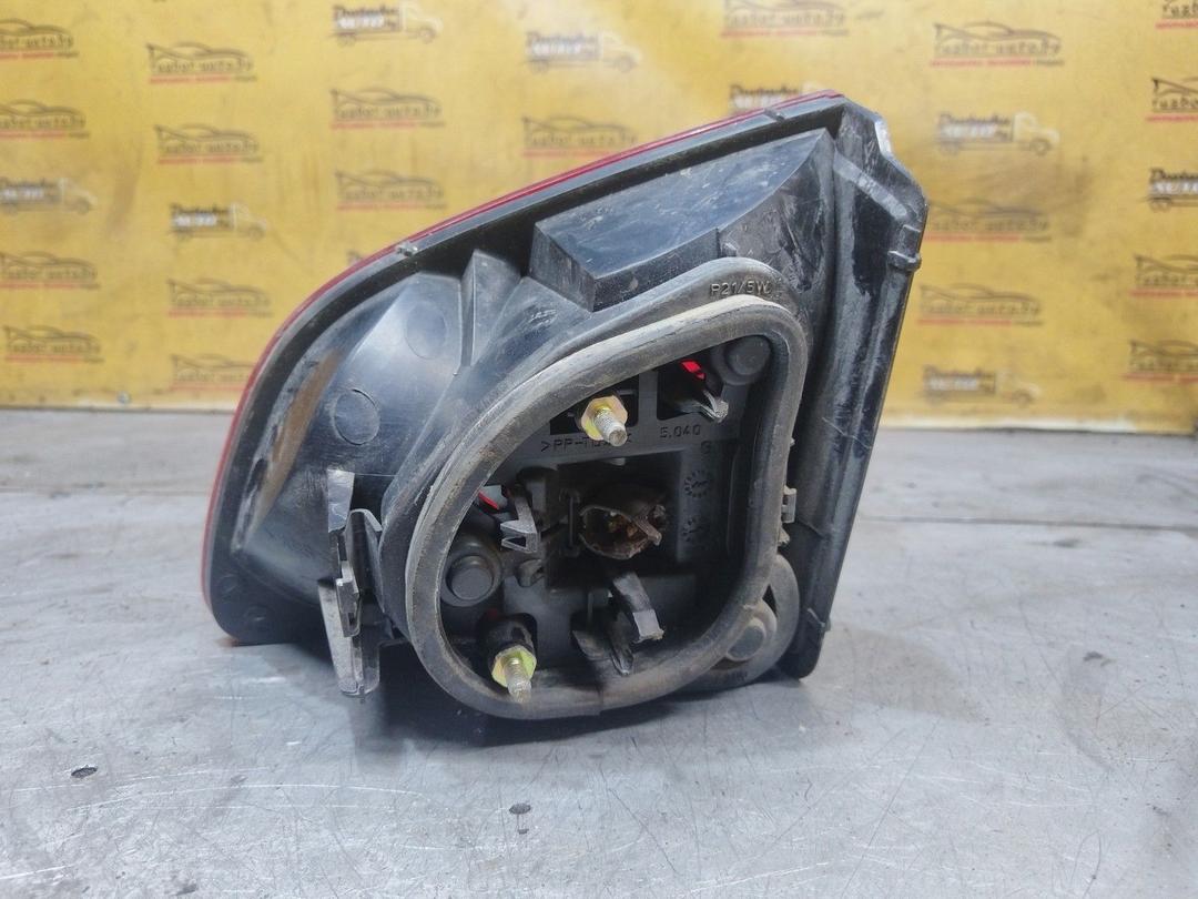 Фонарь крышки багажника левый TAO2OI Peugeot 406 купить в магазине запчастей бу