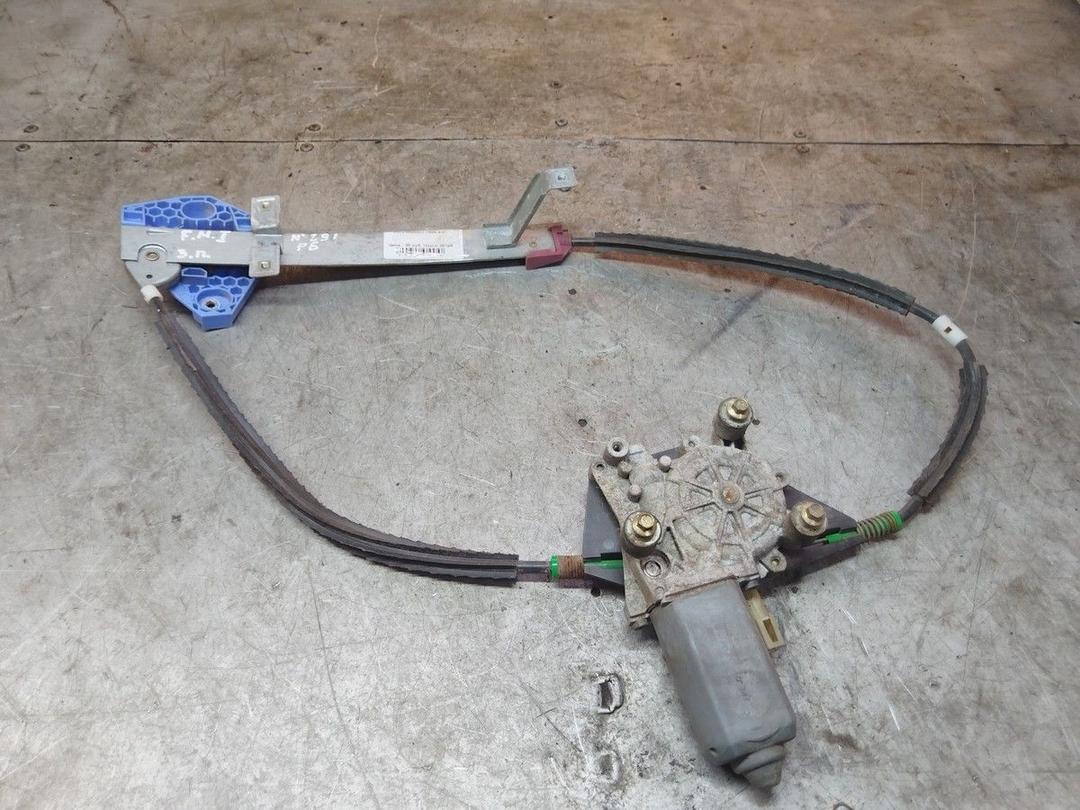 Стеклоподъемник задний правый U11X68 Ford Mondeo