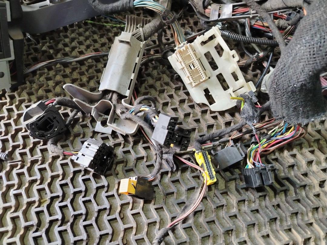 Проводка салона AQ774P Opel Zafira - Фото 4