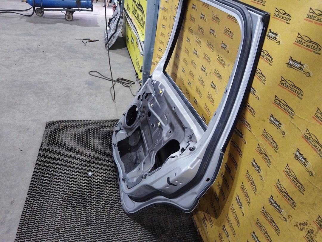 Дверь задняя правая FZQSDJ Ford Galaxy купить с доставкой