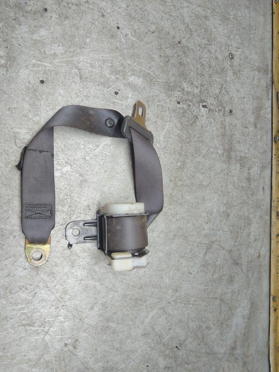 Ремень безопасности задний правый 0VYAB4 Toyota Corolla купить с доставкой