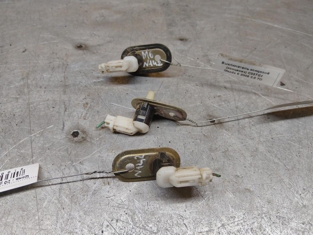 Выключатель концевой (концевик) C33TE4 Mazda 6 купить