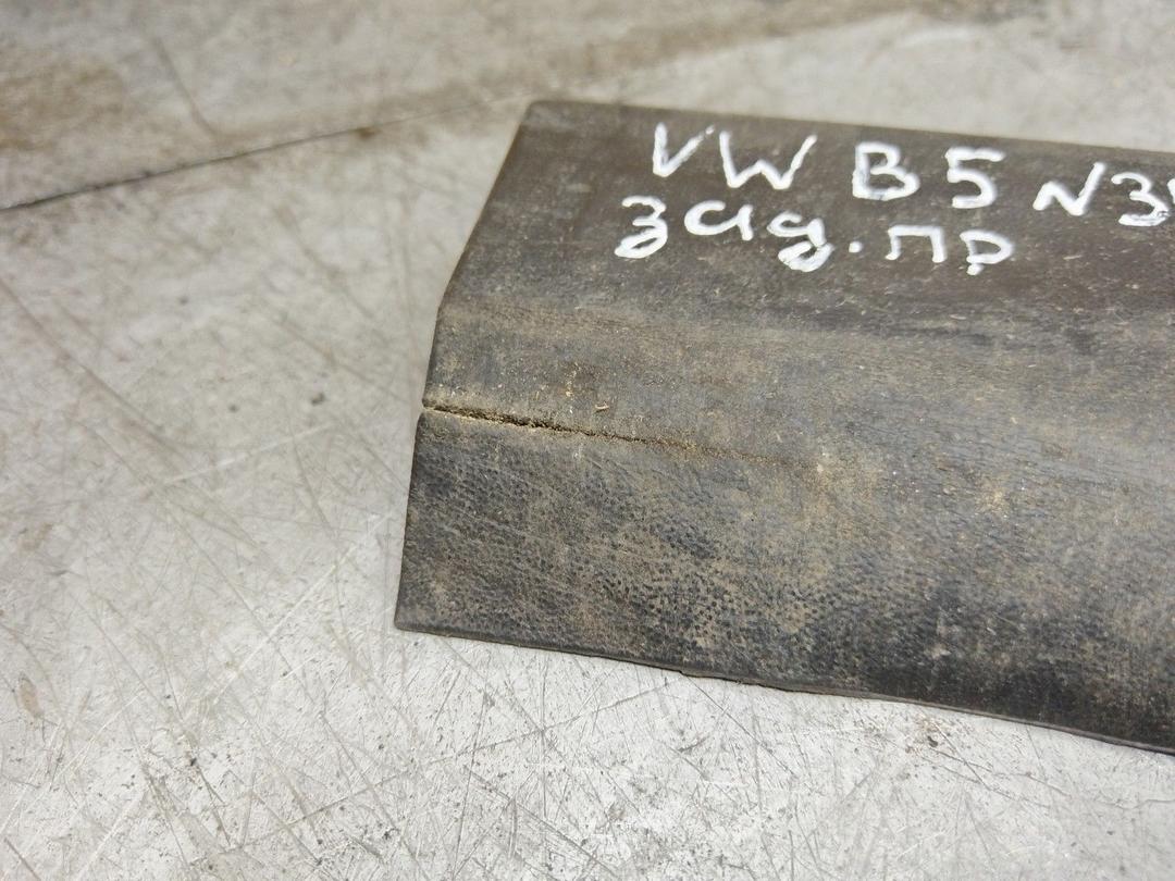 Молдинг двери задней правой 0F7W1V Volkswagen Passat купить