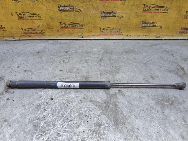 Амортизатор крышки багажника (3-5 двери) AUSA75 Toyota Corolla undefined