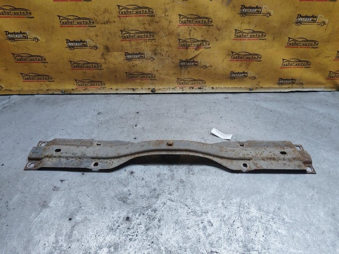 Кронштейн глушителя 1ZH7EG Skoda Fabia