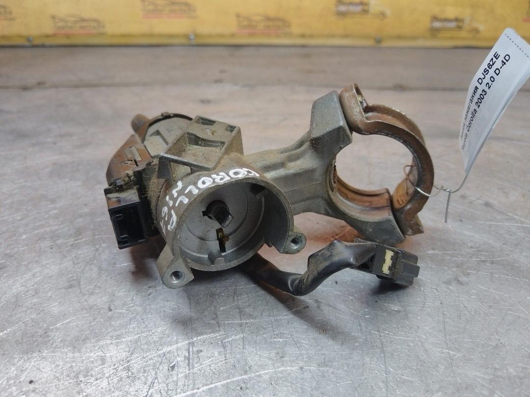 Замок зажигания DJS6ZE Toyota Corolla купить с доставкой