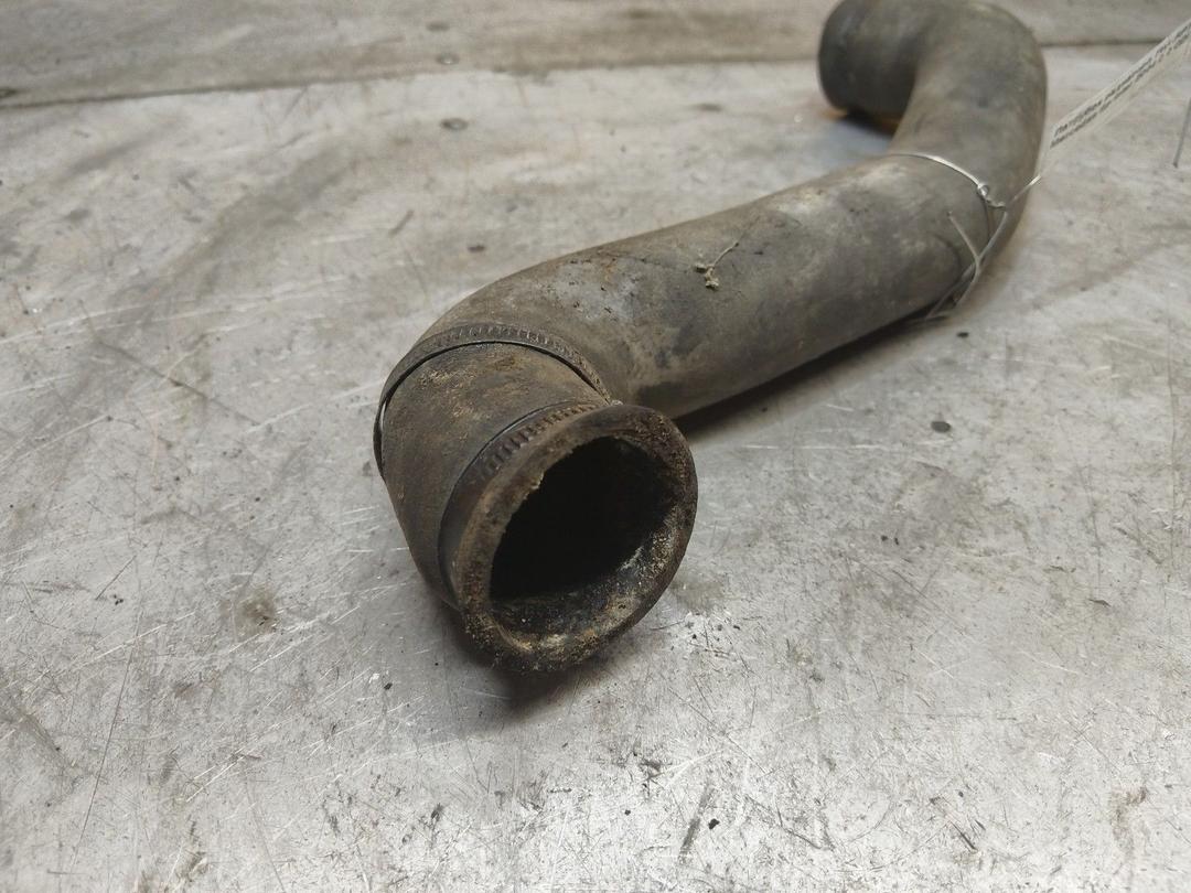 Патрубок радиатора 7WCRPT Mercedes Sprinter купить с доставкой