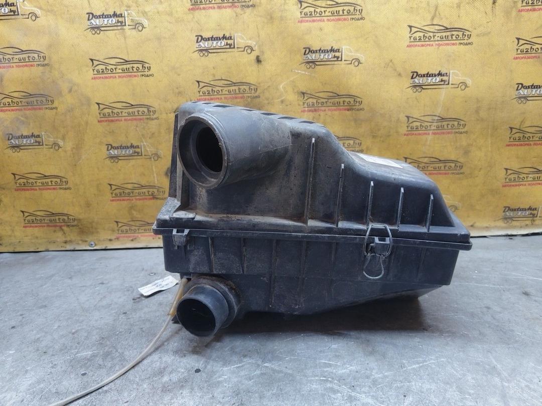 Корпус воздушного фильтра JJ4FJQ Volkswagen Passat