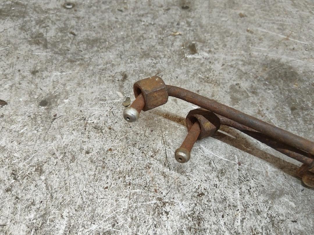 Трубка топливная LC8AIA Ford Focus купить