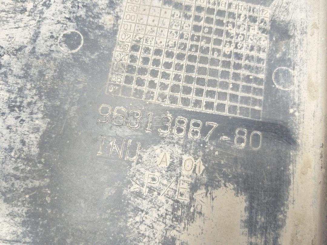 Защита днища VAEAN3 Peugeot 607 купить на авторазборке