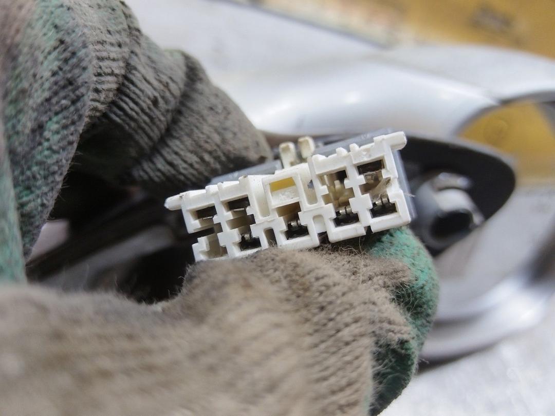 Зеркало наружное правое 6I9042 Citroen Xsara Picasso купить