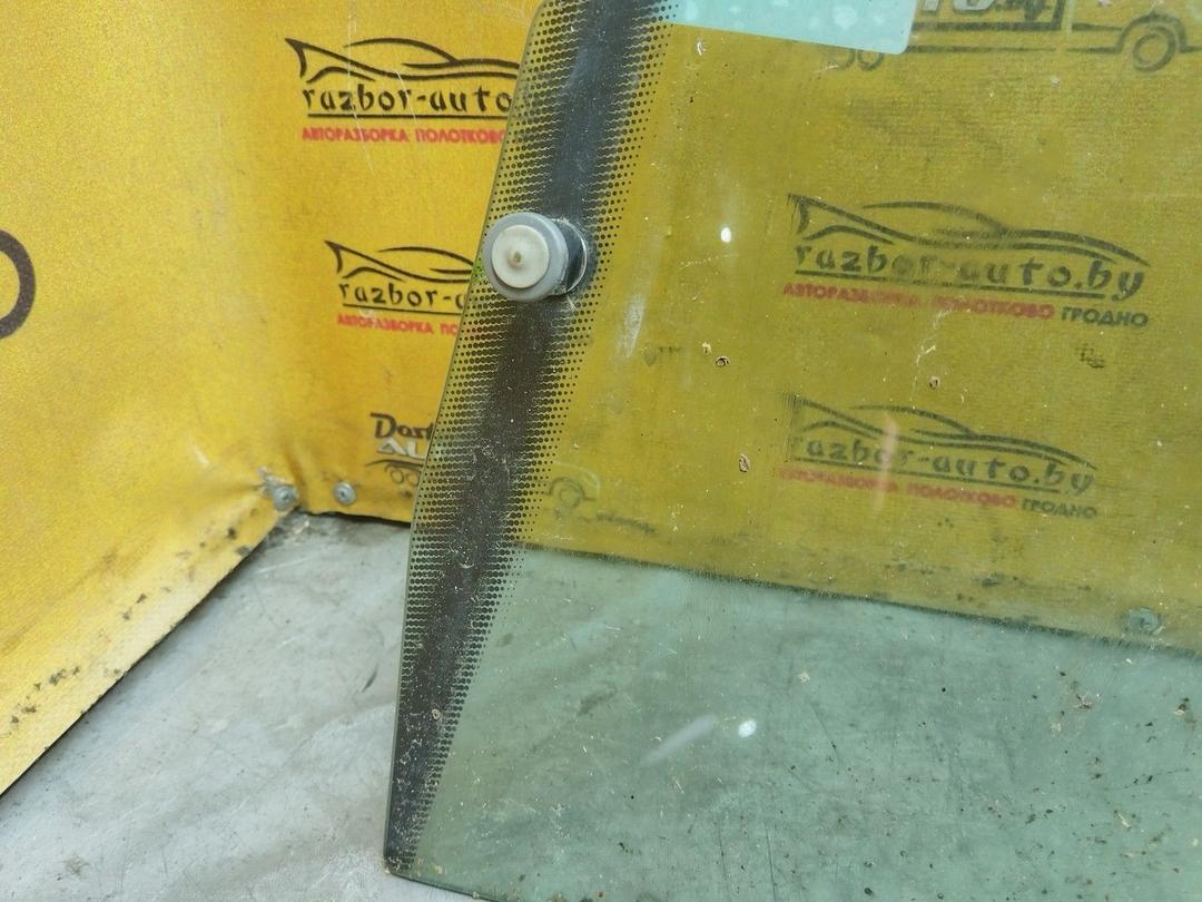 Стекло двери передней правой B8XG60 Audi 80 - Фото 6