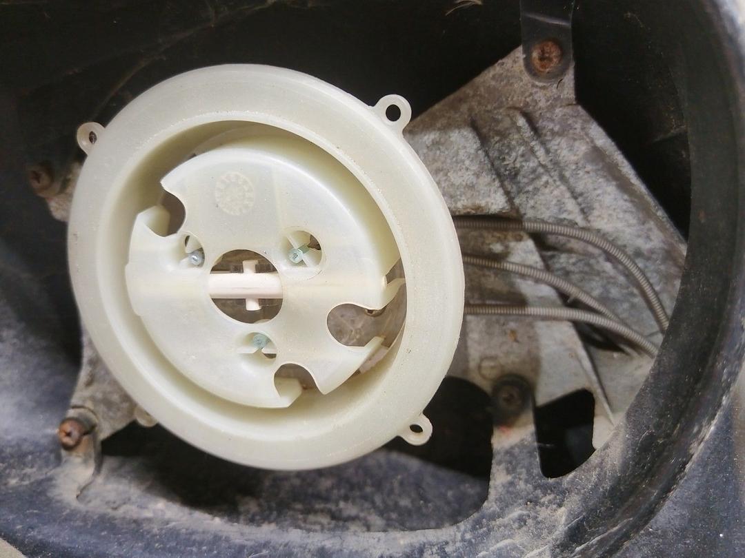 Зеркало наружное левое G7H80U Mitsubishi Carisma купить с доставкой