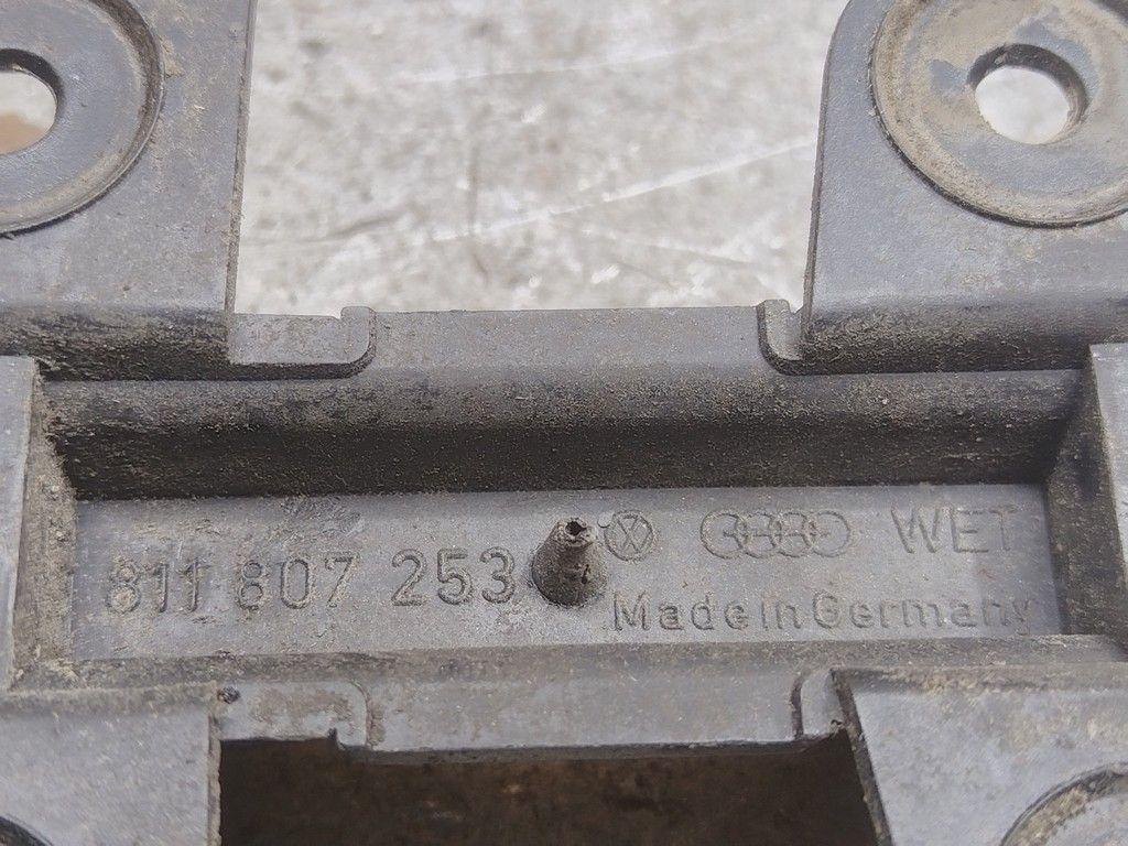 Кронштейн крепления бампера заднего YSFPO0 Audi 100 - Фото 4