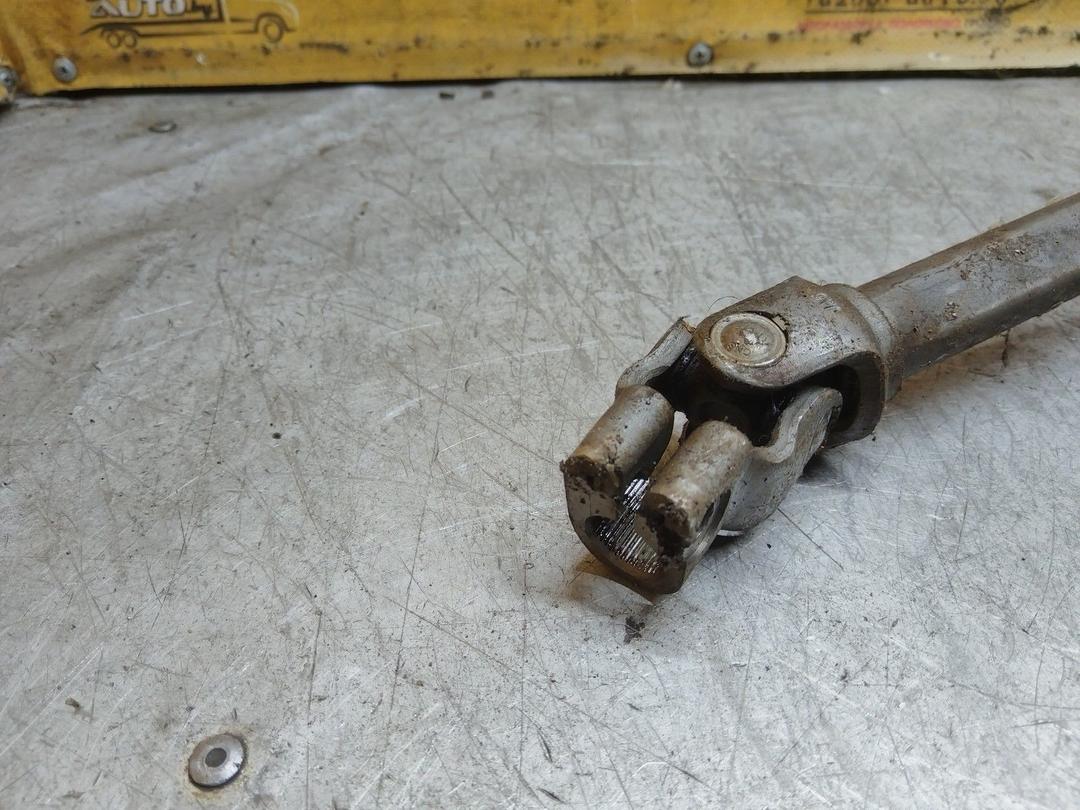 Рулевая колонка 8LPO1A Mitsubishi Carisma купить с доставкой