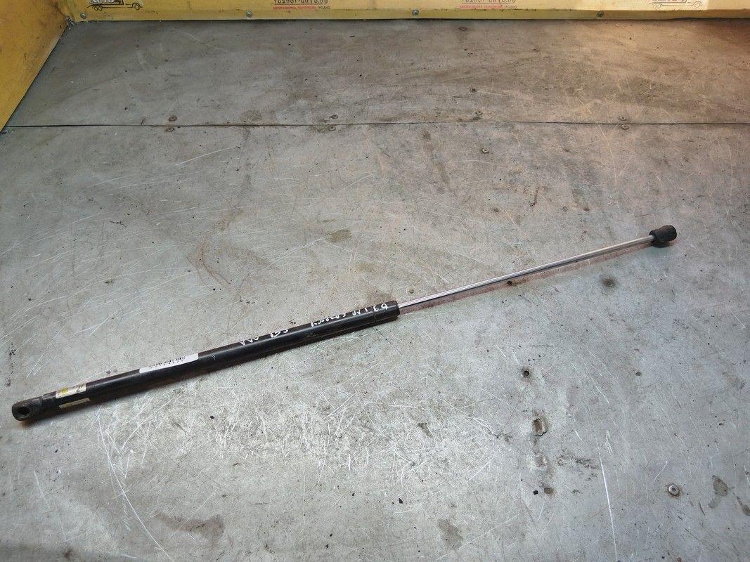 Амортизатор капота JHTIM6 Volkswagen Passat купить