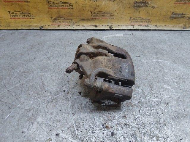 Суппорт передний правый 7W1ZWV Citroen C4