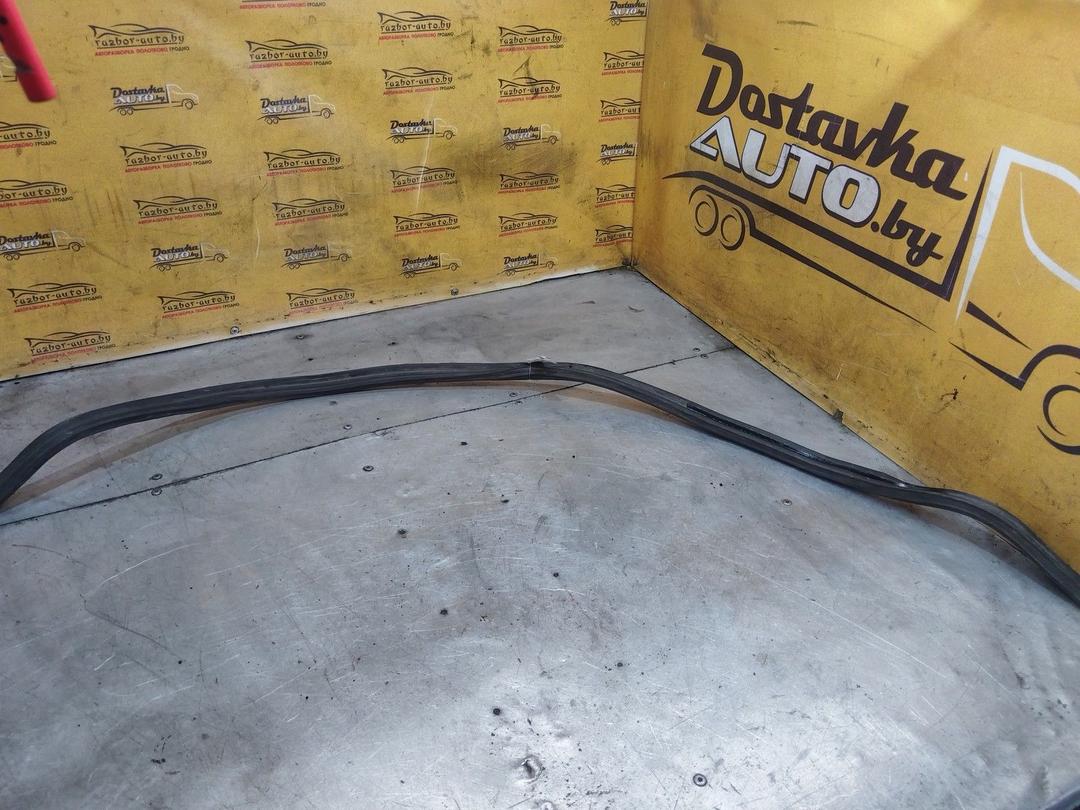 Уплотнитель капота INMSV3 Volkswagen Golf - Фото 2