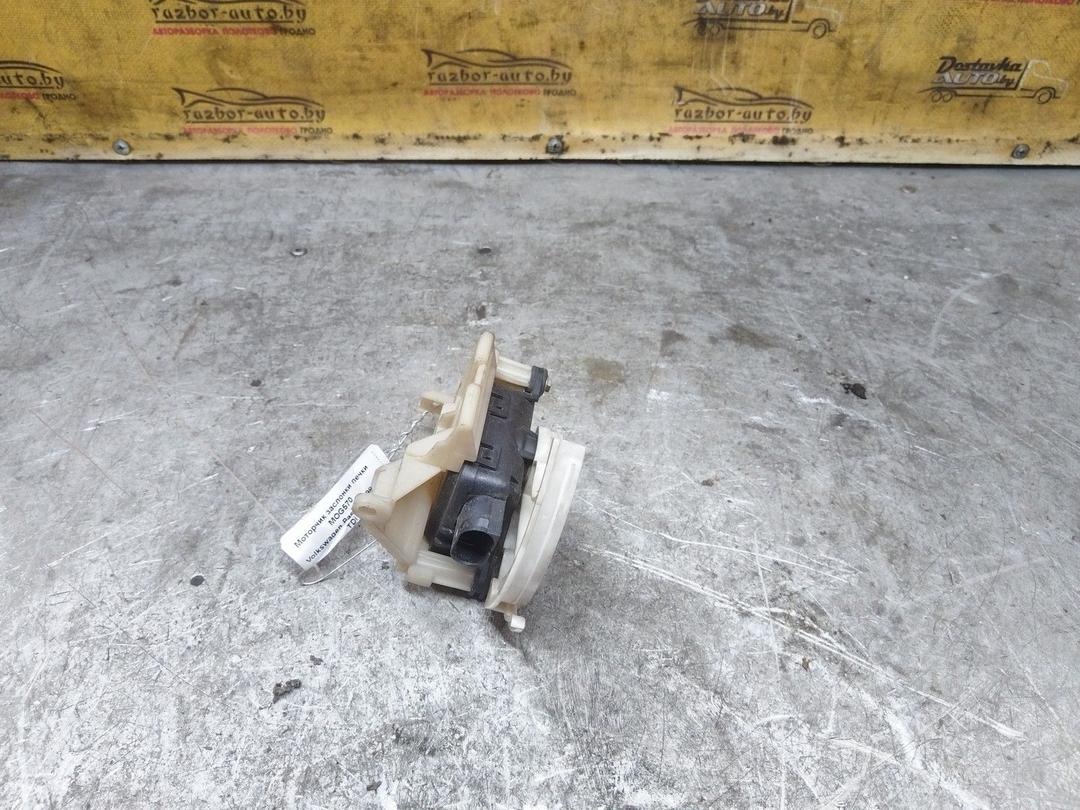 Моторчик заслонки печки MOG570 Volkswagen Passat купить