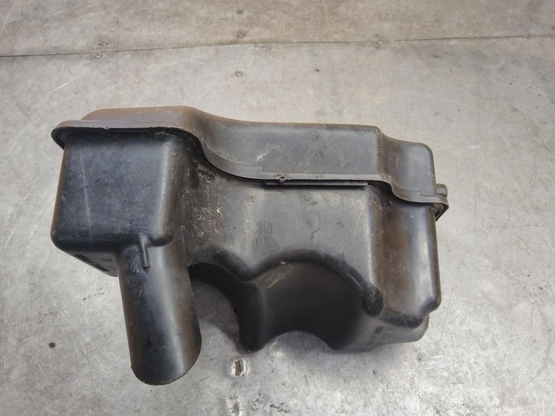 Резонатор воздушного фильтра K62YPH Chrysler Voyager купить с доставкой