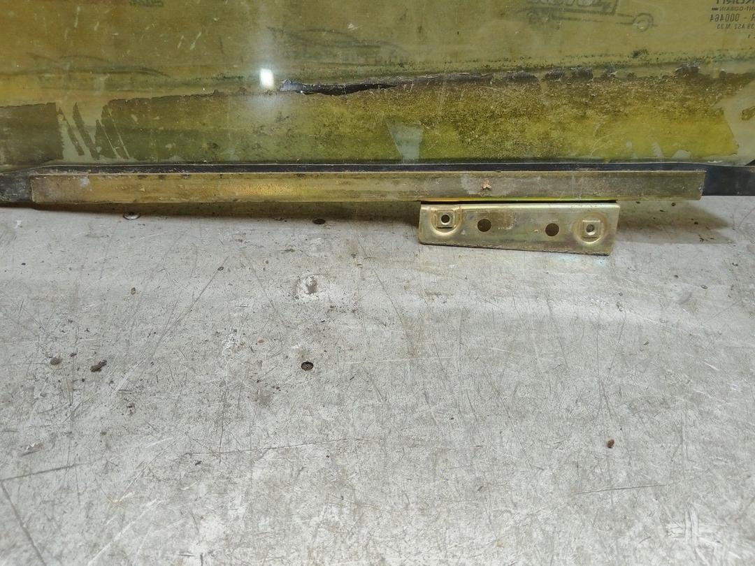 Стекло двери задней правой NW35TF Renault Megane купить в магазине запчастей бу