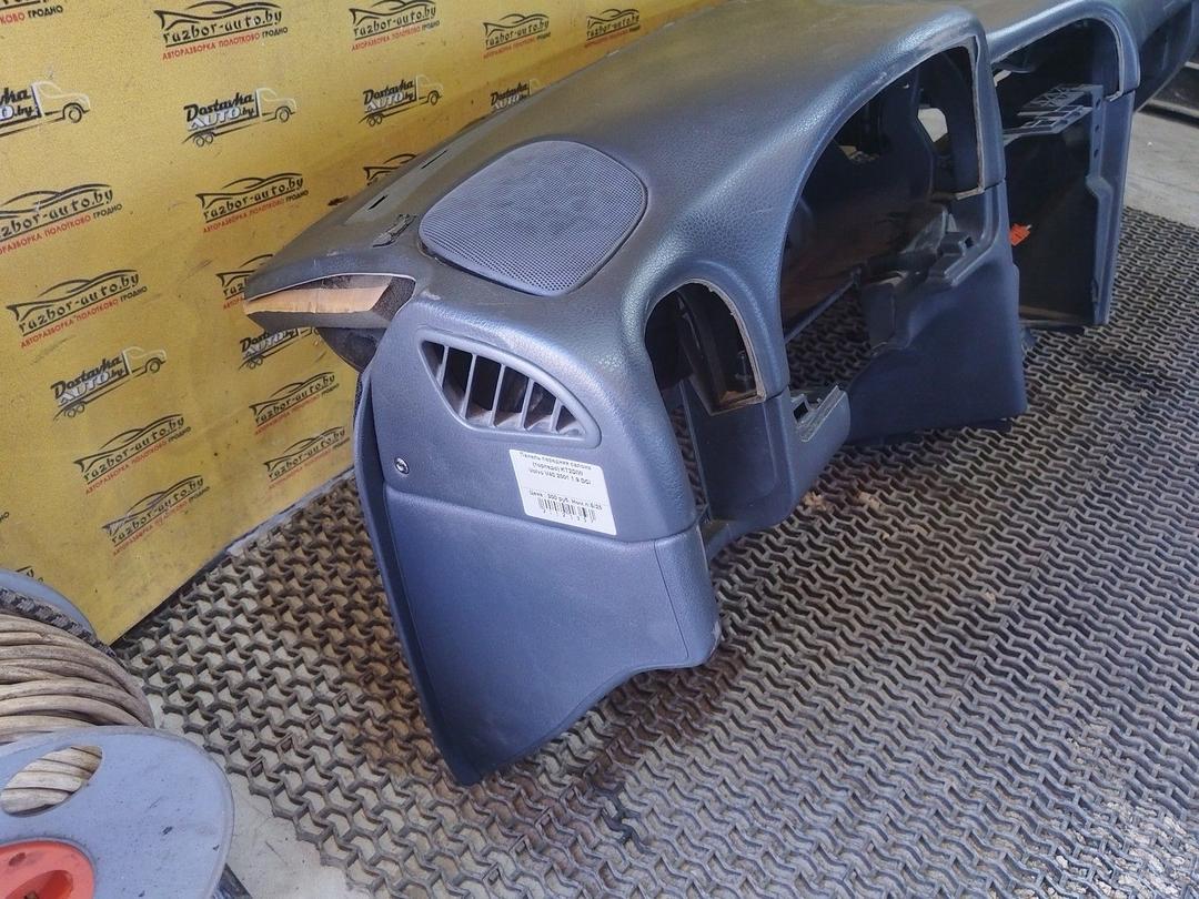 Панель передняя салона (торпедо) KT2DIW Volvo V40 купить в магазине запчастей бу