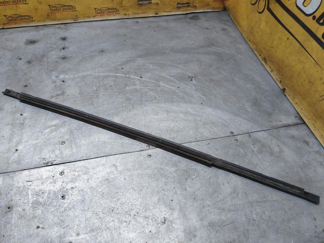 Молдинг стекла двери задней левой наружный KWL8R5 Mitsubishi Carisma - Фото 2