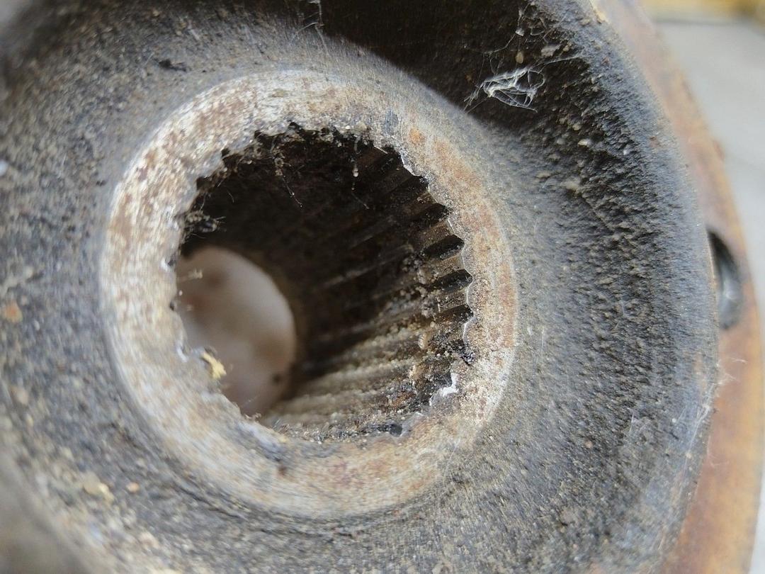 Кулак поворотный левый EB69KL Peugeot 406 купить