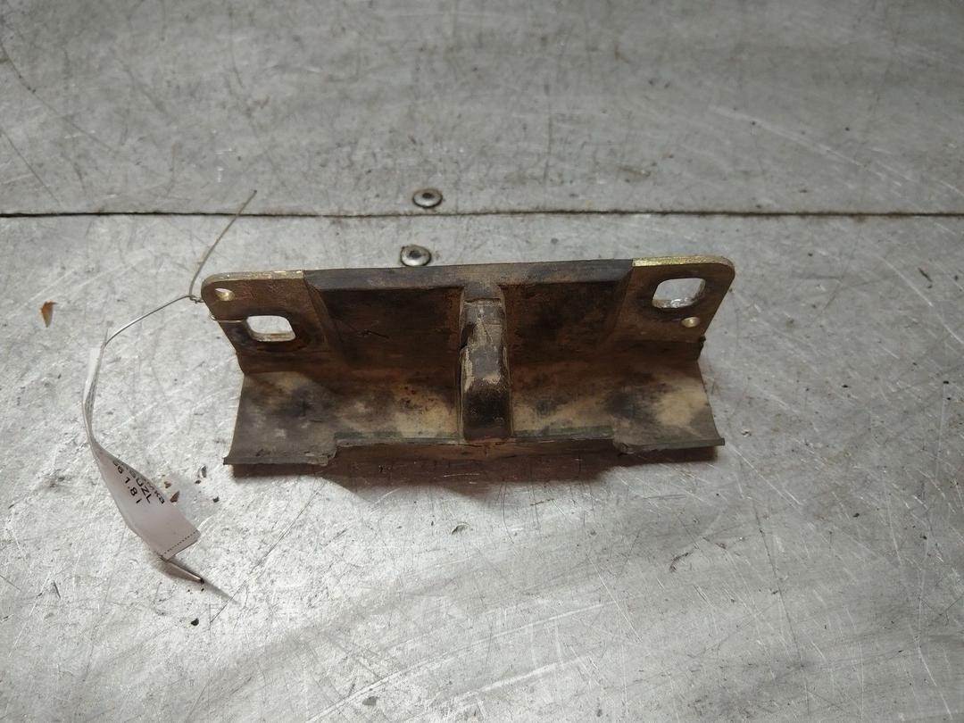 Ответная часть замка багажника QHBUZL Audi A4