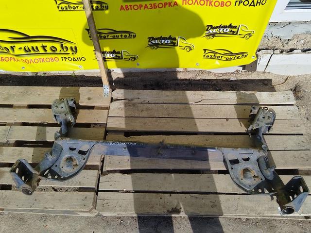 Балка подвески задняя 87RBOG Nissan Note