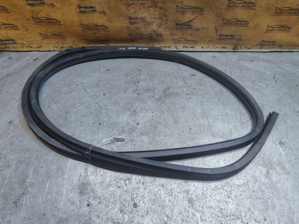 Уплотнитель двери передней левой J5P79H Volkswagen Jetta - Фото 3