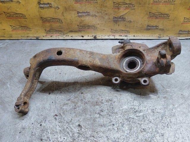 Кулак поворотный правый 8BHU82 Volkswagen Passat купить в магазине запчастей бу