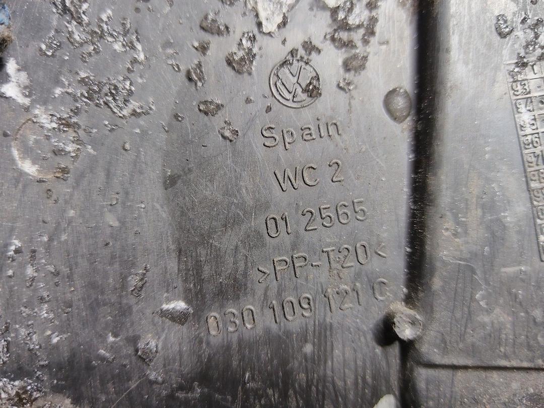 Защита (кожух) ремня ГРМ KR1KM6 Volkswagen Polo undefined