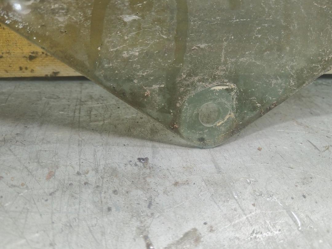 Стекло двери передней левой THVSLE Audi A3 undefined