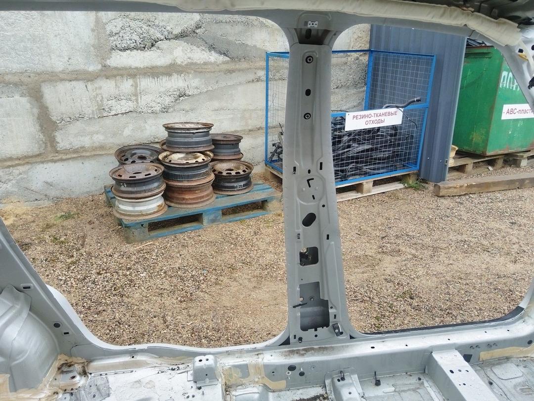 Стойка кузовная центральная левая S915Z9 Ford Galaxy купить на авторазборке