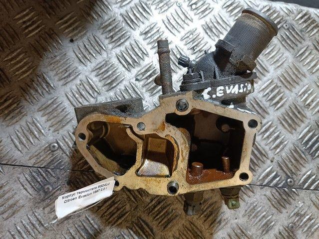Корпус термостата 8G24LU Citroen Evasion - Фото 1