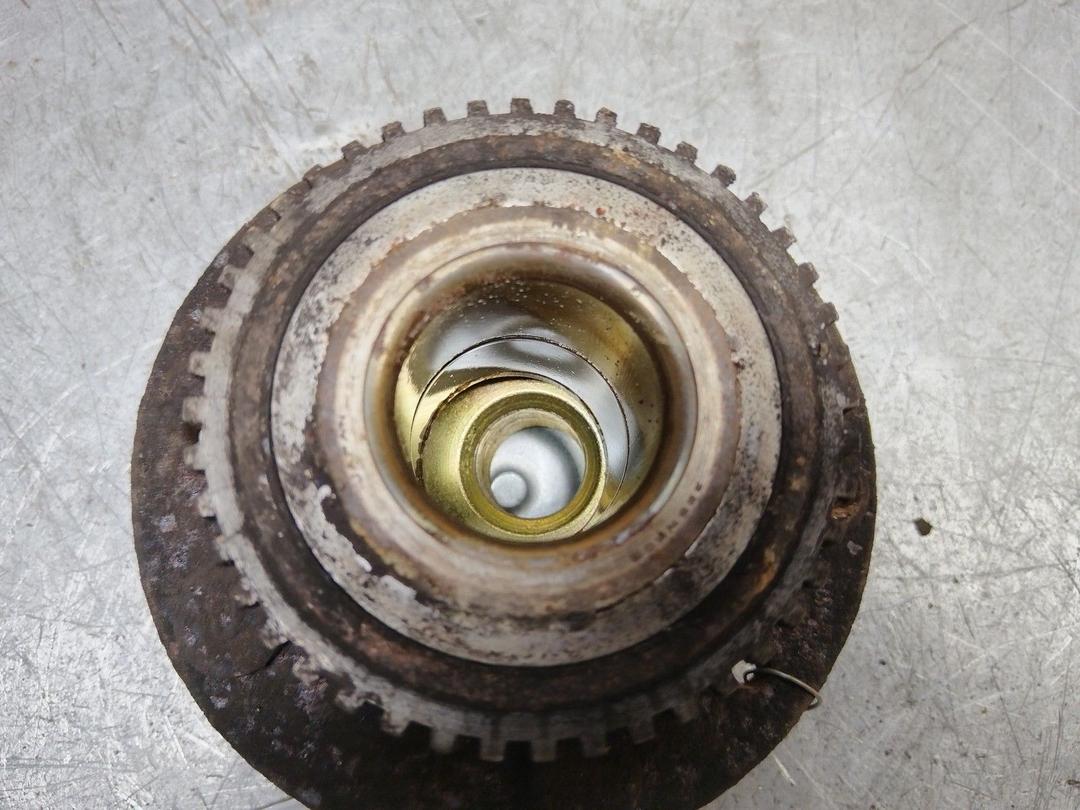 Ступица задняя левая HOWYHH Mazda Premacy купить в магазине запчастей бу