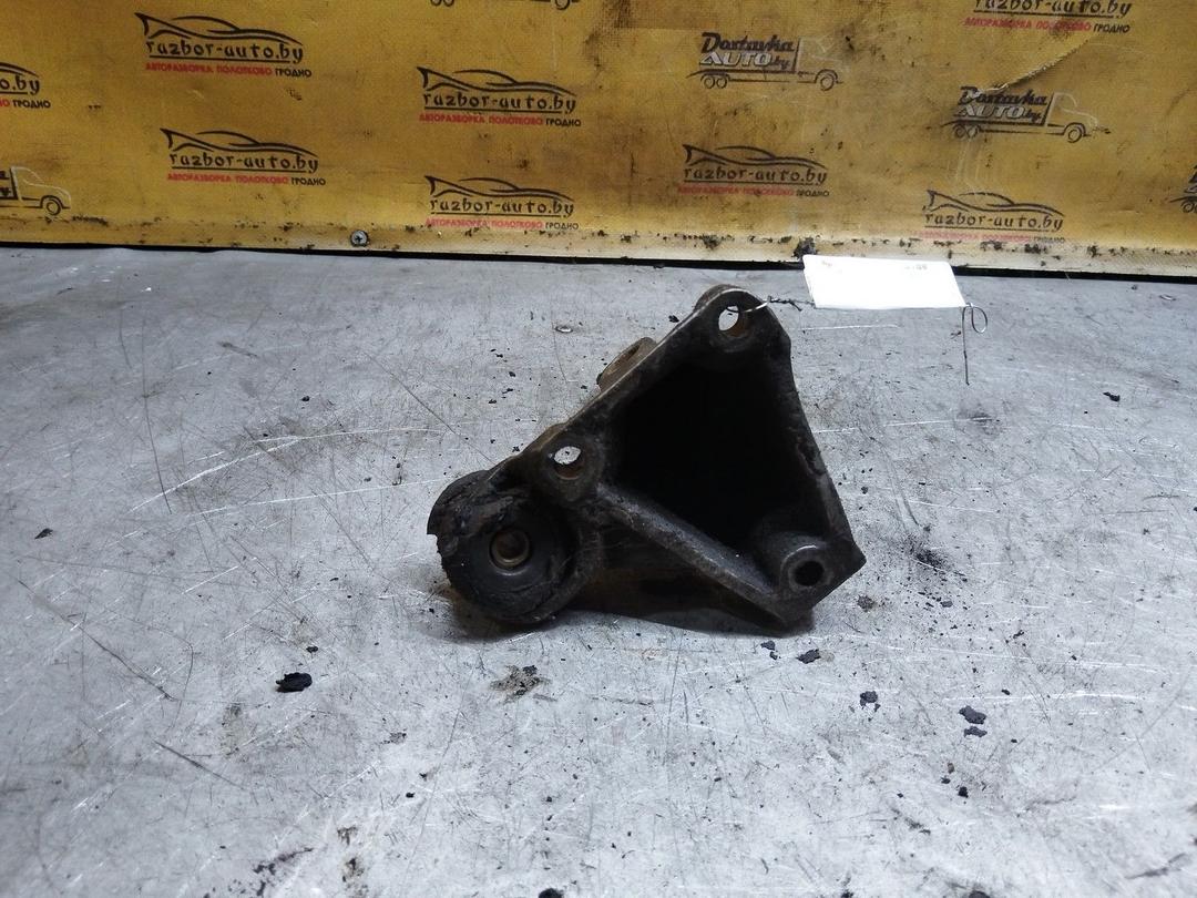 Кронштейн КПП 78G7S6 Audi 100 купить