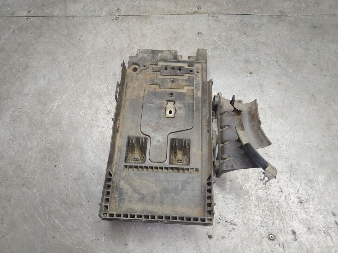 Полка аккумулятора C9M5ZP Ford Fusion - Фото 1