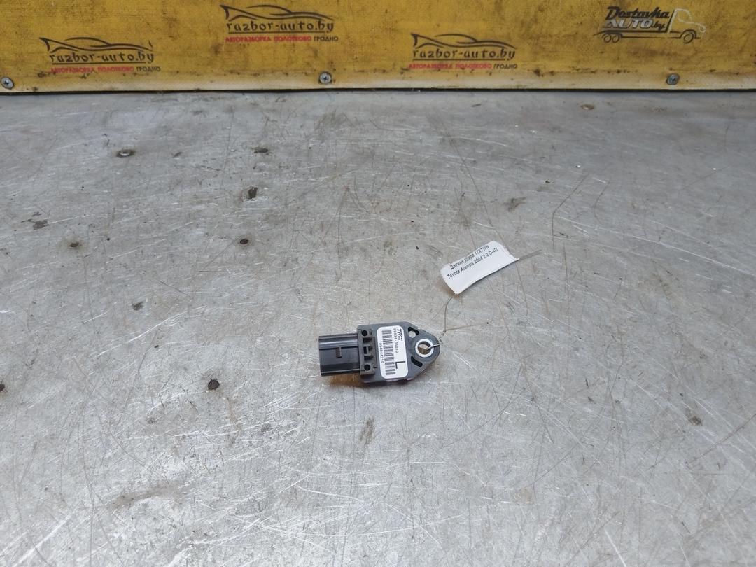 Датчик удара 1TXTWN Toyota Avensis