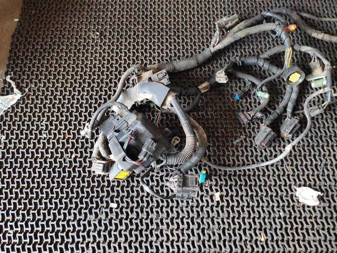 Проводка двигателя 8XE2U8 Mazda 2 купить