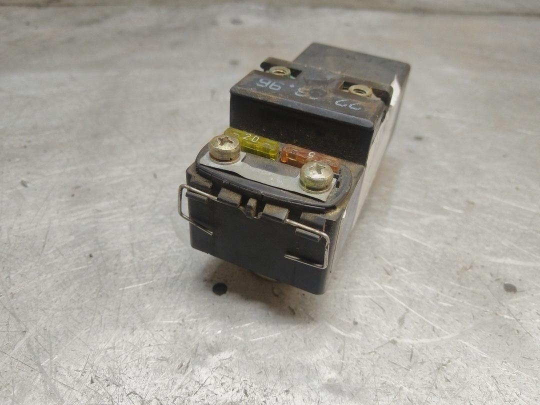 Блок управления вентилятором CQ2XA1 Ford Galaxy купить в магазине запчастей бу