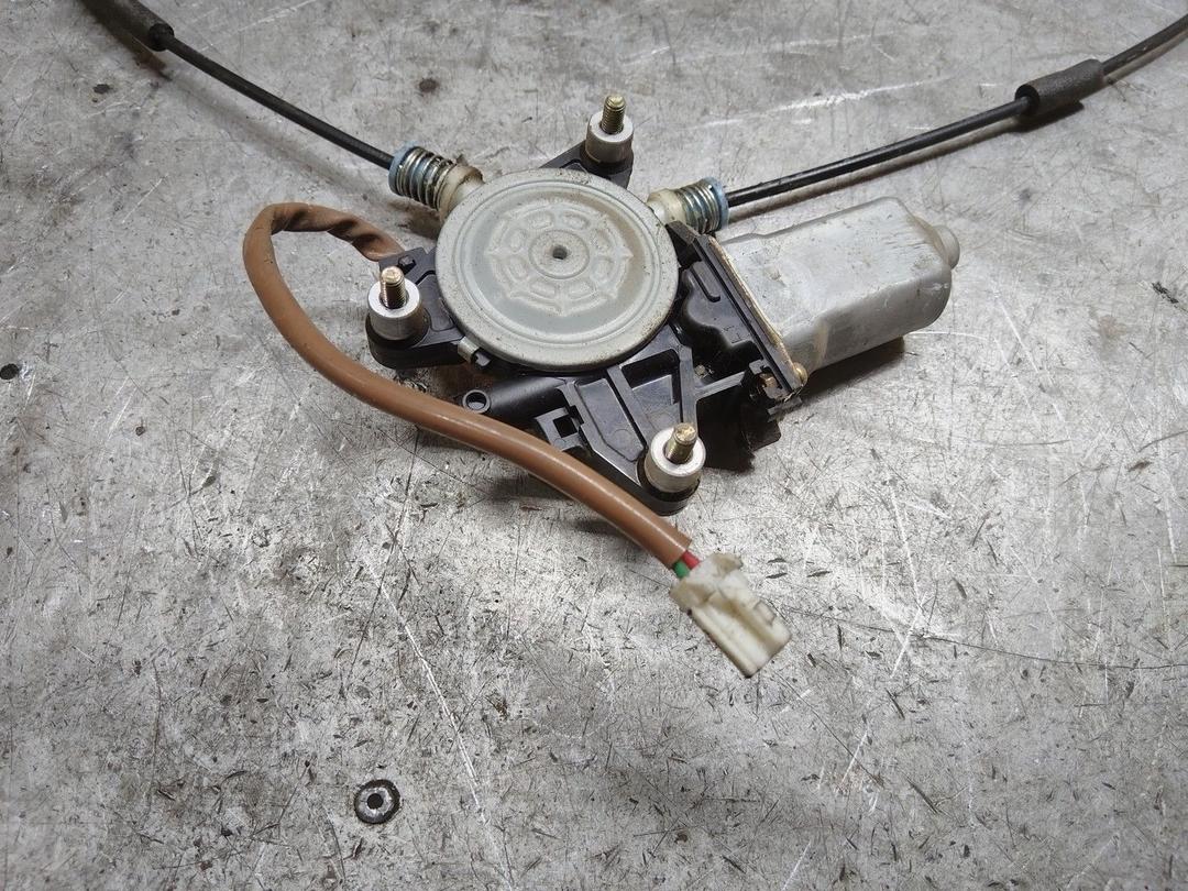 Стеклоподъемник электрический передний правый BBPN3I Mazda Premacy - Фото 4