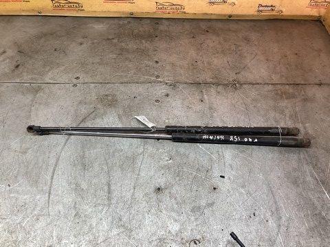 Амортизатор крышки багажника (3-5 двери) XRV09H Volvo V40 - Фото 3