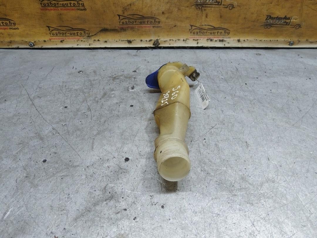 Горловина бачка омывателя 5TOY7U Volvo S60 купить с доставкой