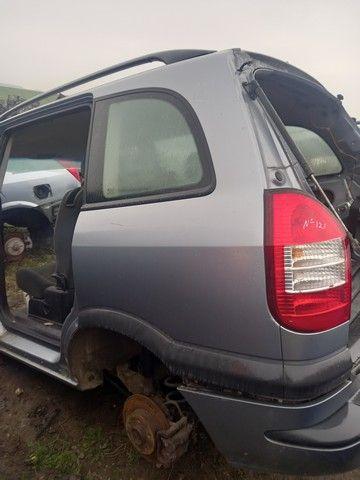 Стекло кузовное боковое левое DORC11 Opel Zafira - Фото 1